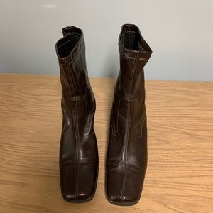 AEROSOLES  Retro Ankle Boot 8